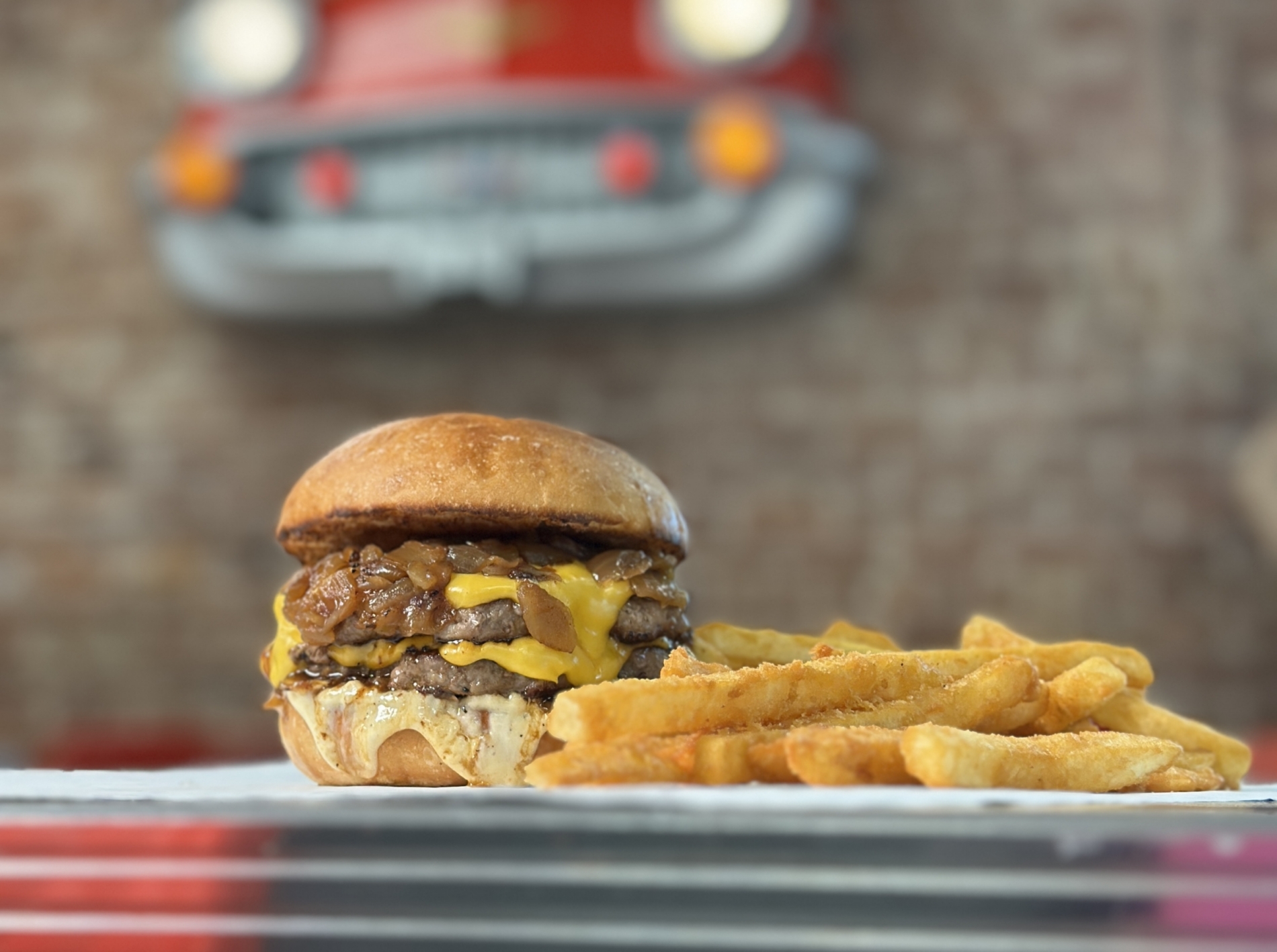 Luckys Drive-In Burger